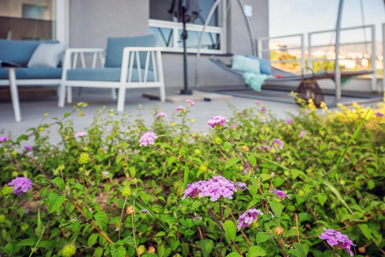 Sea View With Garden Apartment Joshua Split Bagian luar foto