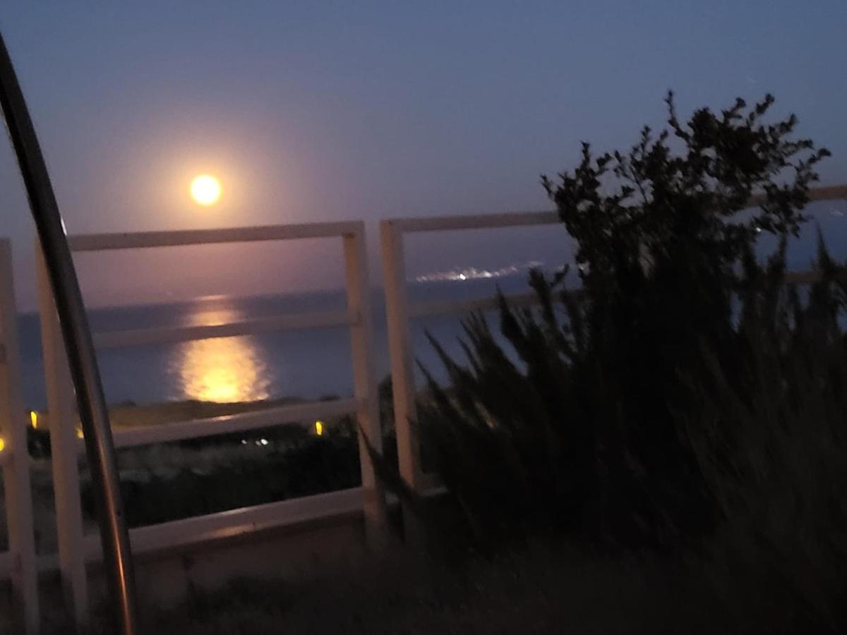 Sea View With Garden Apartment Joshua Split Bagian luar foto